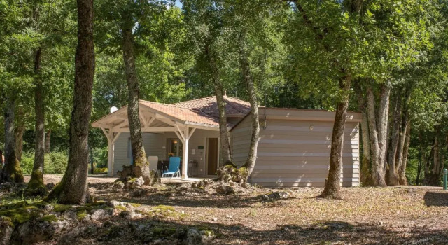 Шале Chalet BIRON - Piscine & Tennis - Gîtes de Poubille