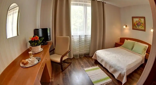 Hotel Leopolis, Boek Hotel Hotels in Klein-Polen met parkeren, Parkeren