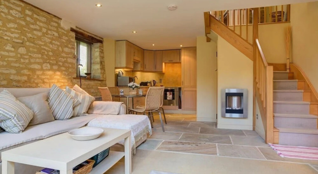 Wagon House, MALMESBURY, Buchen Sie Ferienhaus Malmesbury 