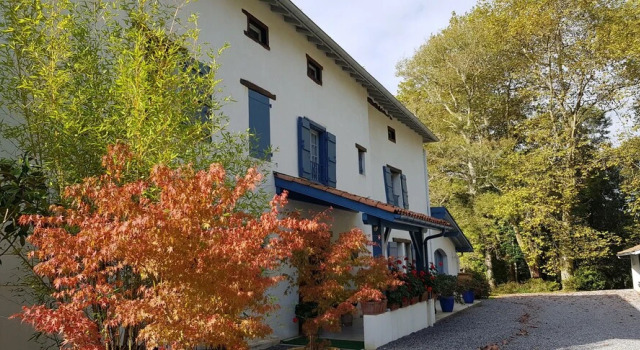 BIDACHUNA, Reserva ahora Hotel Saint-Pée-sur-Nivelle 