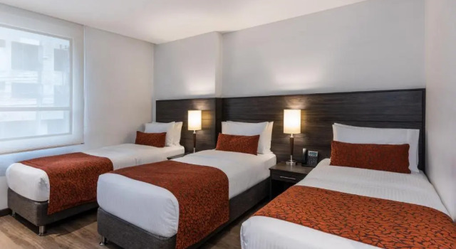 Трёхместный номер Standard AZ Hotel