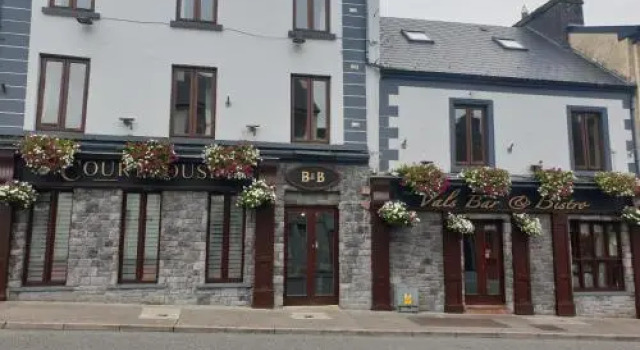 Vals Bar And Bistro, Boek Hotel Ballyhaunis Mayo