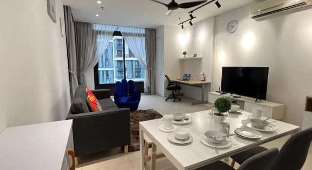 Апартаменты с видом на бассейн ARCORIS, MONT KIARA by MK HOME