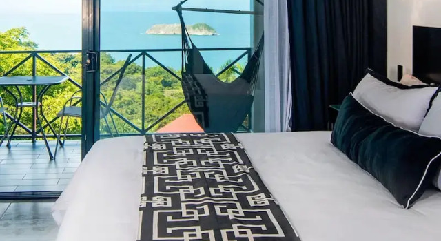 Номер Deluxe Villa Roca Boutique Resort & Suites