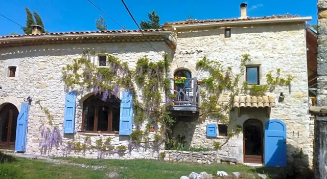 Chambres d'hôtes Pacaleaula, Забронировать Отель Сен-Мишель-Л'Обсерватуар Route de la Lavande