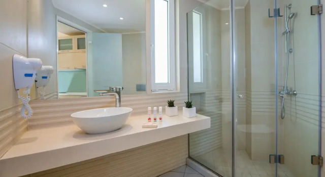 Студия с балконом Kedrissos Hotel