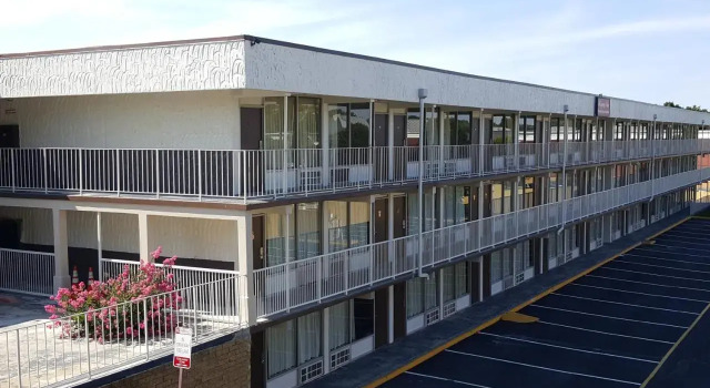 Ramada Richmond West, Boek Hotel Henrico County 