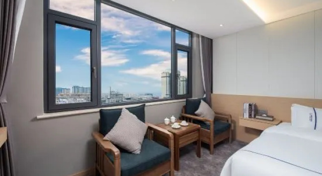 Люкс Business Mengzi Yufeng Hotel