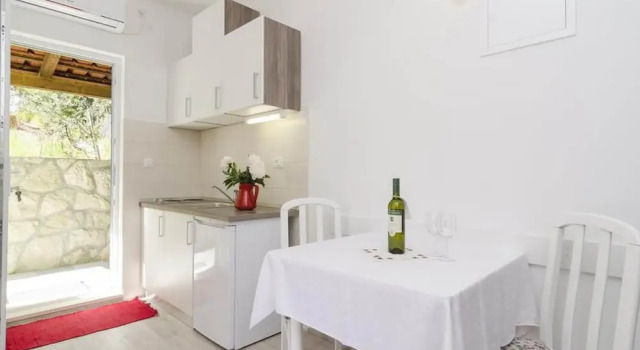 Апартаменты c 1 комнатой с балконом Apartments Matusko