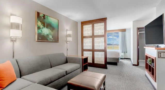 Номер Hyatt Place Salt Lake City Airport