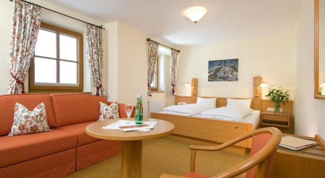Gasthof Eggerwirt, Rezervovat Hotel Hotely v Tyrolsko se snídaní, Snídaně