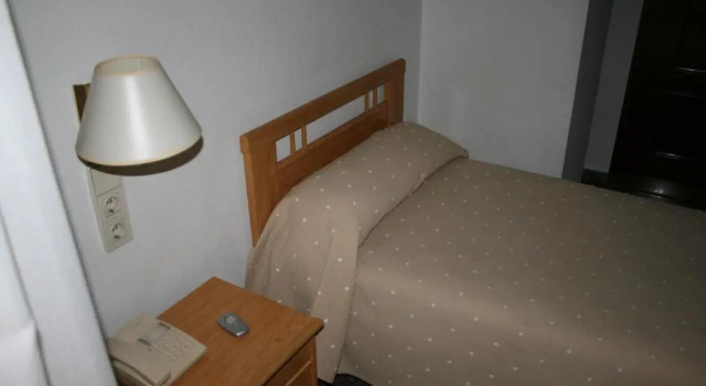Одноместный номер Standard с красивым видом из окна Hostal Puente de Piedra