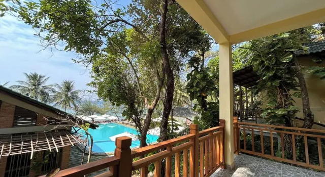 Семейный номер Standard с балконом и с частичным видом на море Ancarine Beach Resort