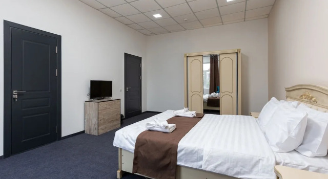 Triangle Hotel