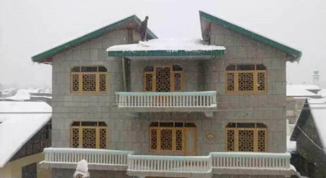 OYO 87696 Grand Inayat, Забронировать Отель Сринагар Jammu & Kashmir Ski