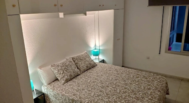 Apartment with One Bedroom in Benalmádena, with Wonderful Sea View, Pool Access And Enclosed Garden - 600 M From the Beach, Забронировать Апартаменты/квартира Отели Бенальмадена с парковкой, рядом с Индуистский храм, Парковка