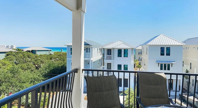 Коттедж с 4 комнатами с балконом Pompano Palace - 4 Br home by RedAwning