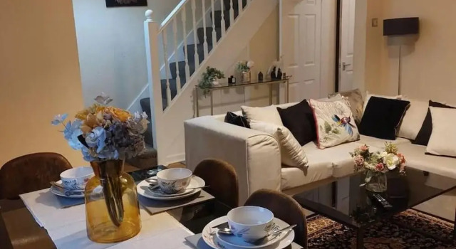 3-bed House in Warrington, Book Feriehus Warrington 