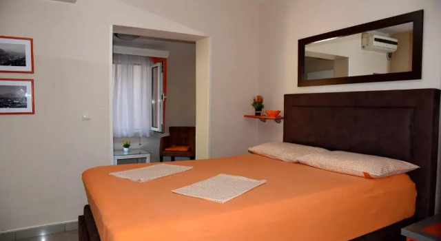 Apartmani Ćetković, Boek Hotel Dobrota 