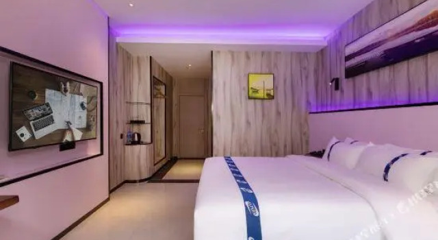 0769 Business Hotel