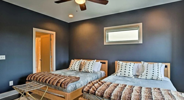 Ultimate Bach PAD Near Downtown W/rooftop Terrace Group Friendly - NPP, Book Feriehus Villaer i Nashville, Villa