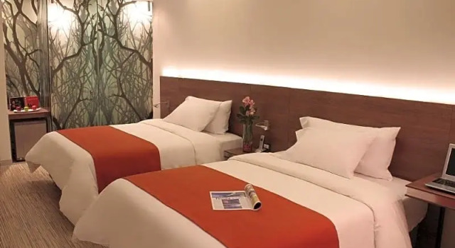 Четырёхместный номер Executive Bogotá 100 Design Hotel By Sarasti