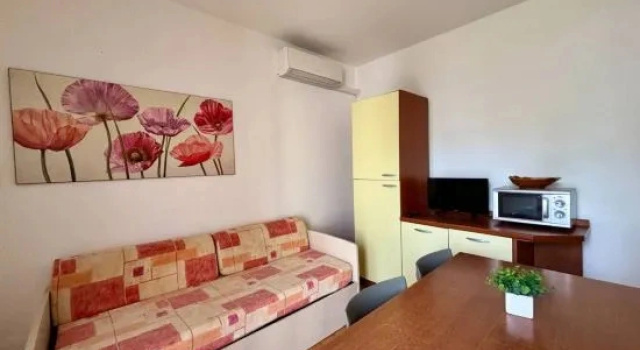 Апартаменты Relaxing villa with private garden near the sea
