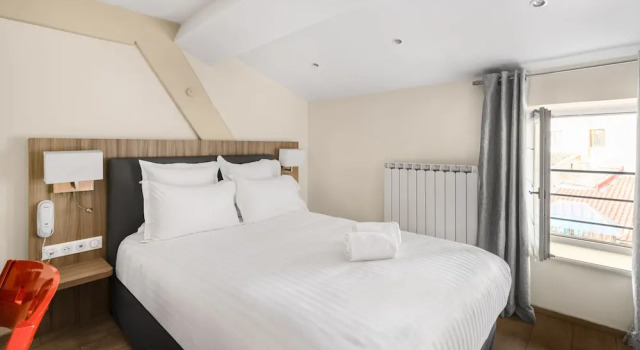 Двухместный номер Classic Le Phénix Hôtel