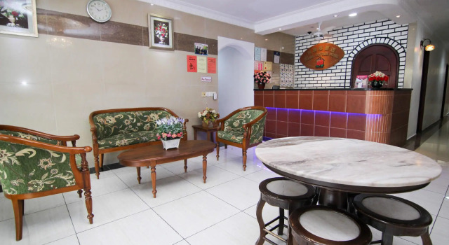 Rose Cottage Hotel Taman Daya, Varaa Hotelli Hotellit Johor pysäköinnillä, Pysäköinti
