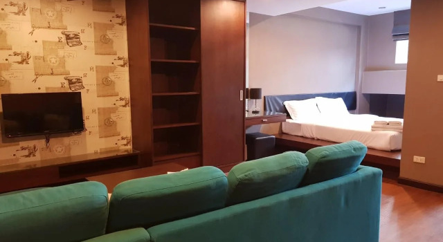 Himalayan Inn, Забронировать Отель Отели Паттайя с парковкой, рядом с Пляж Паттайя, Парковка