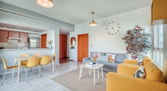 Vibrant Apartment in The Greens, Забронировать Апартаменты/квартира Апартаменты Гринс, Апартаменты/квартира