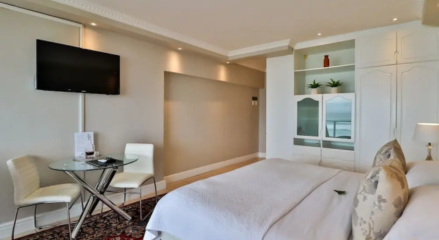 Номер Luxury с балконом и с видом на океан Hermanus Beachfront Lodge