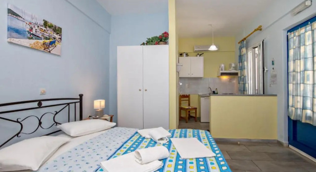 Irini Studios in Tinos, Забронировать Отель Ормос Агиос Иоаннис Греция