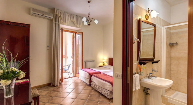 Трёхместный номер Standard Giusi Rooms - Aetheria Esquilinus Guesthouse