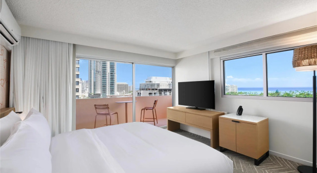 Номер Standard The Ambassador Hotel of Waikiki, Tapestry Collection by Hilton