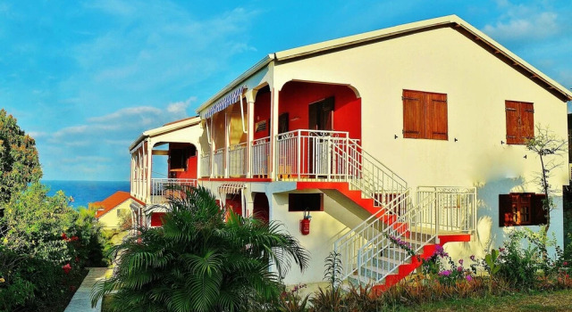 Apartment With 2 Bedrooms in Deshaies, With Wonderful sea View, Pool A, Rezerwuj Apartament Deshaies Basse-Terre