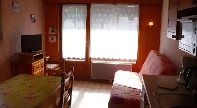 Rental Apartment Le Maroly-Rhodos - Le Grand-Bornand studio flat 3 persons - POP, Забронировать Апартаменты/квартира Ле-Гран-Борнан Лыжный курорт на озере Анси