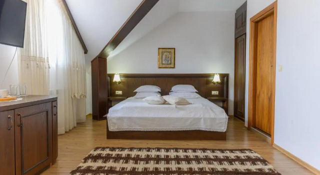 Полулюкс Boutique Hotel L do Rado