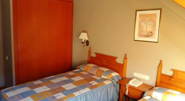 Hotel Orla, Забронировать Отель Вьельа Э Михаран Бакейра-Берет, рядом с Церковь Св. Михаила