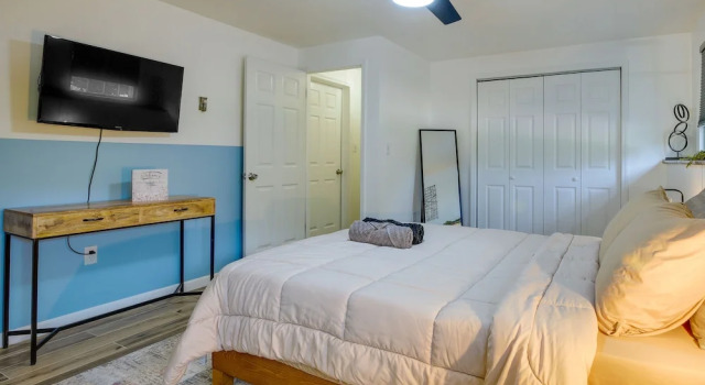 Marlboro Vacation Rental w/ Fire Pit & Yard!, 예약 호텔 Marlboro Ulster County