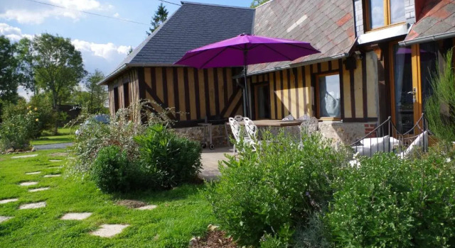 Ndila Cottage piscine privée, Book Vacation Home Fatouville-Grestain 