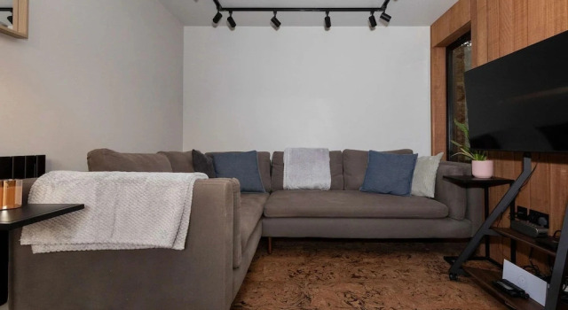 Коттедж Modern 2-bed Cabin Near West Wittering Beach