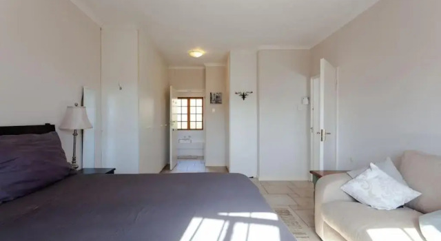 Luxurious Peaceful Mountain Retreat-Heated Pool, Забронировать Отель Отели Cape Peninsula с бассейном, Бассейн