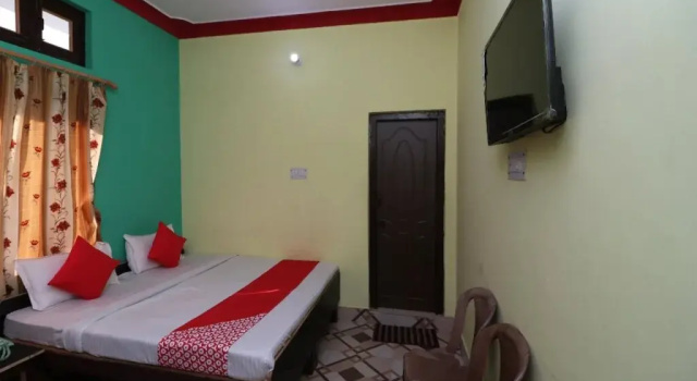 Hotel Aanandit By OYO Rooms, Rezervovat Hotel Uttarkāshi Uttarakhand