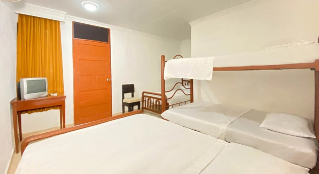 Семейный номер Standard Hotel Ayenda Republicano Colonial No 2