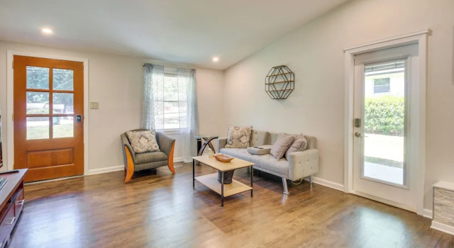 3 Mi to The Battery! Home w/ Spacious Backyard, Prenota Casa vacanze Smyrna Georgia