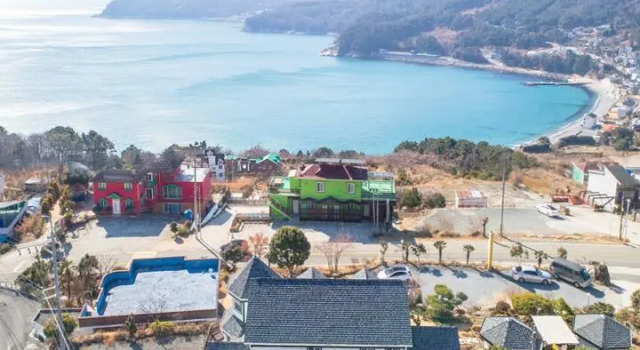 Geoje Dongwoori Pension