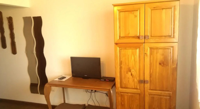 Guest House Black Lom, Prenota Affittacamere Ostritsa Ruse