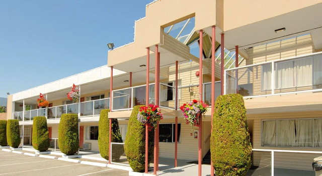Grouse Inn, 预订 酒店 Newton 不列颠哥伦比亚省