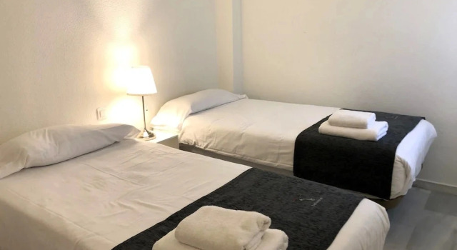Коттедж Poolside Holiday Dream 3 Bedroom F-3